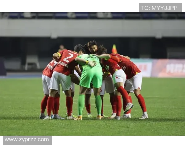 广州足球队近期状态分析与联赛表现评估