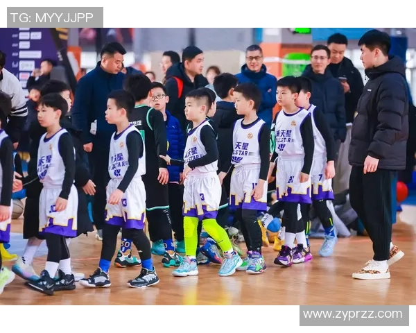 杭州篮球队比赛经验的变革与热议探讨新阶段的挑战与机遇